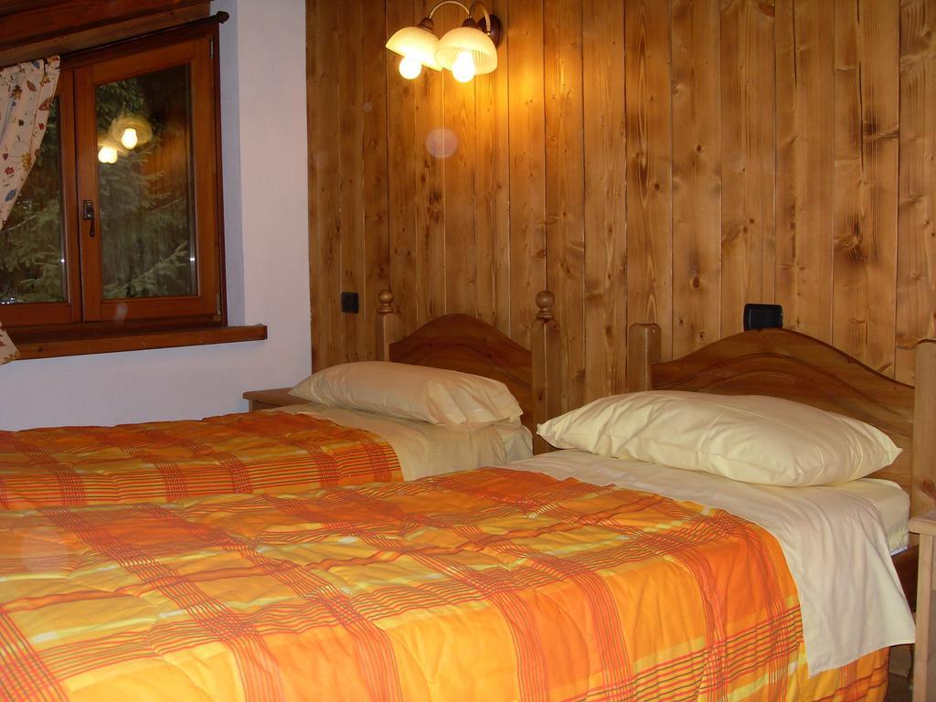 Residence Les Myosotis Champoluc Exterior photo